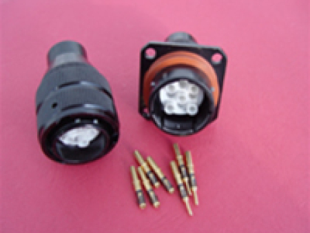 航空插頭的線(xiàn)簧插孔和普通插孔這兩個(gè)的區(qū)別是怎樣的？